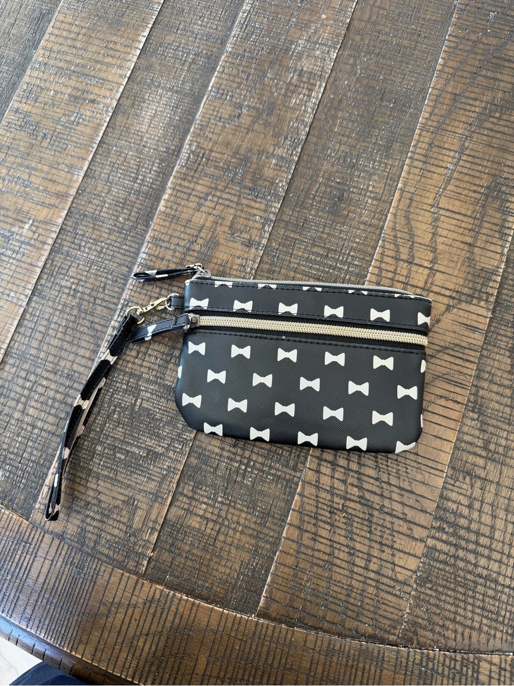 Bow Print Wristlet Pouch - Black